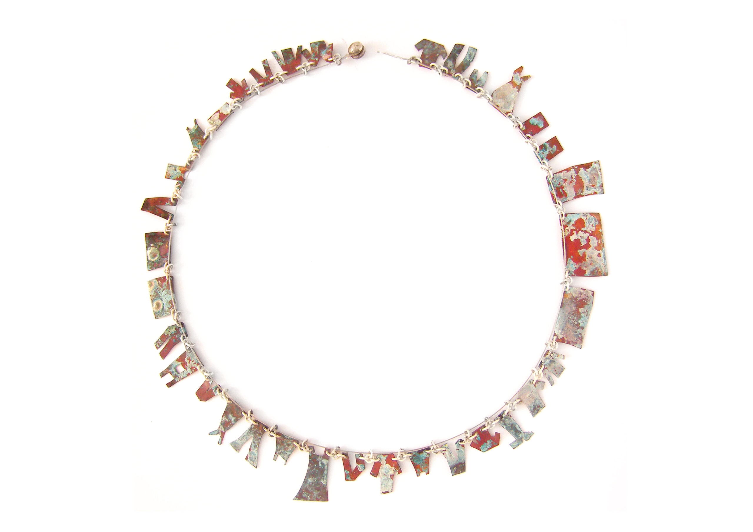 Altneuland- Clean Laundry Necklace (1)